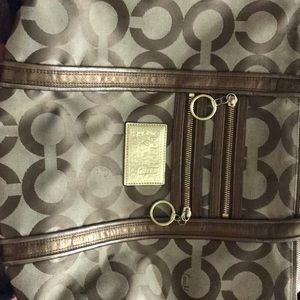 Coach purse tote size